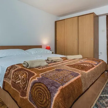 Apartment L & Z Petrcane